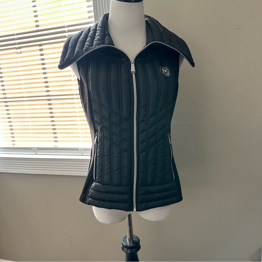 Michael Kors women’s size S stretch, black puffer quilted vest with downfeathers